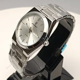 Poedagar P-930 Quartz Watch | Stainless Steel Strap | Day & Date Display (Silver)