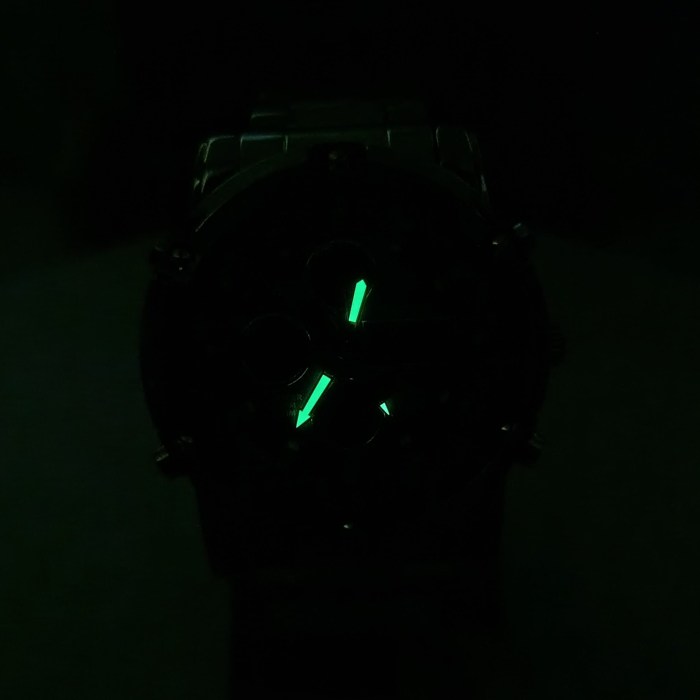 SKMEI Original Full Metal | Dual Time | Heavy Men’s Look | 6 Month Wrranty (White)