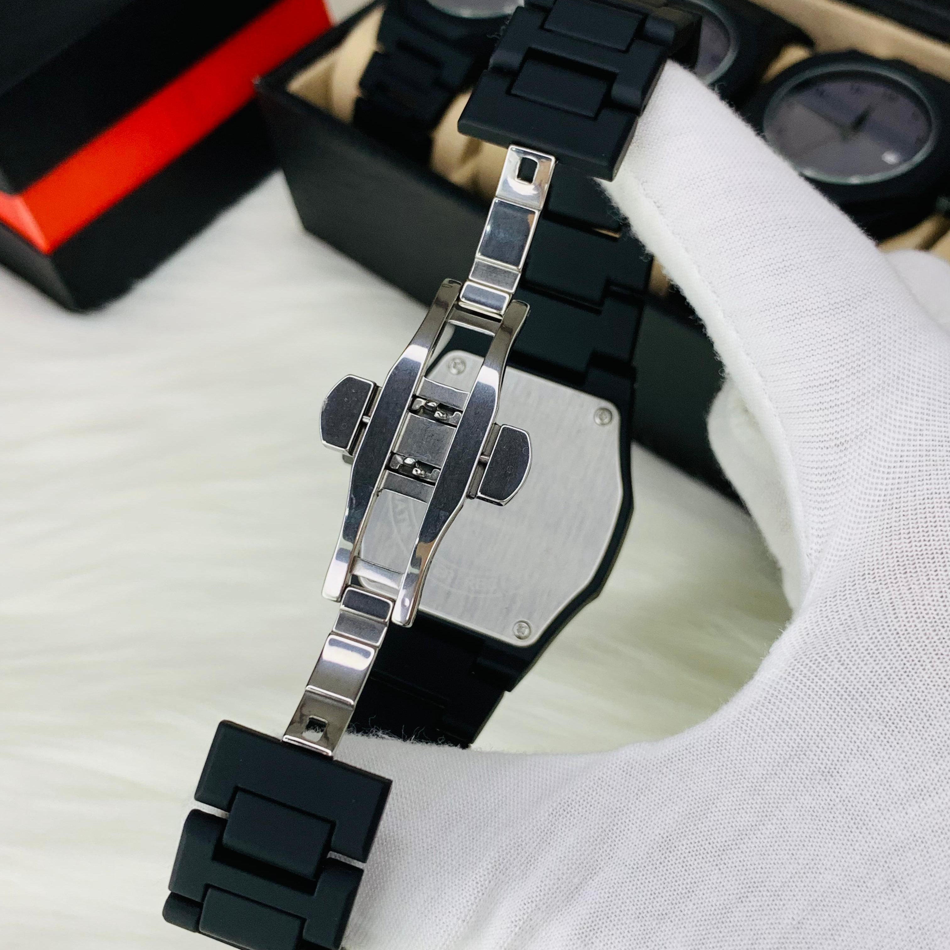Arabic Aura Metal Heavyweight Matte Black Watch | Date Function | Butterfly Lock